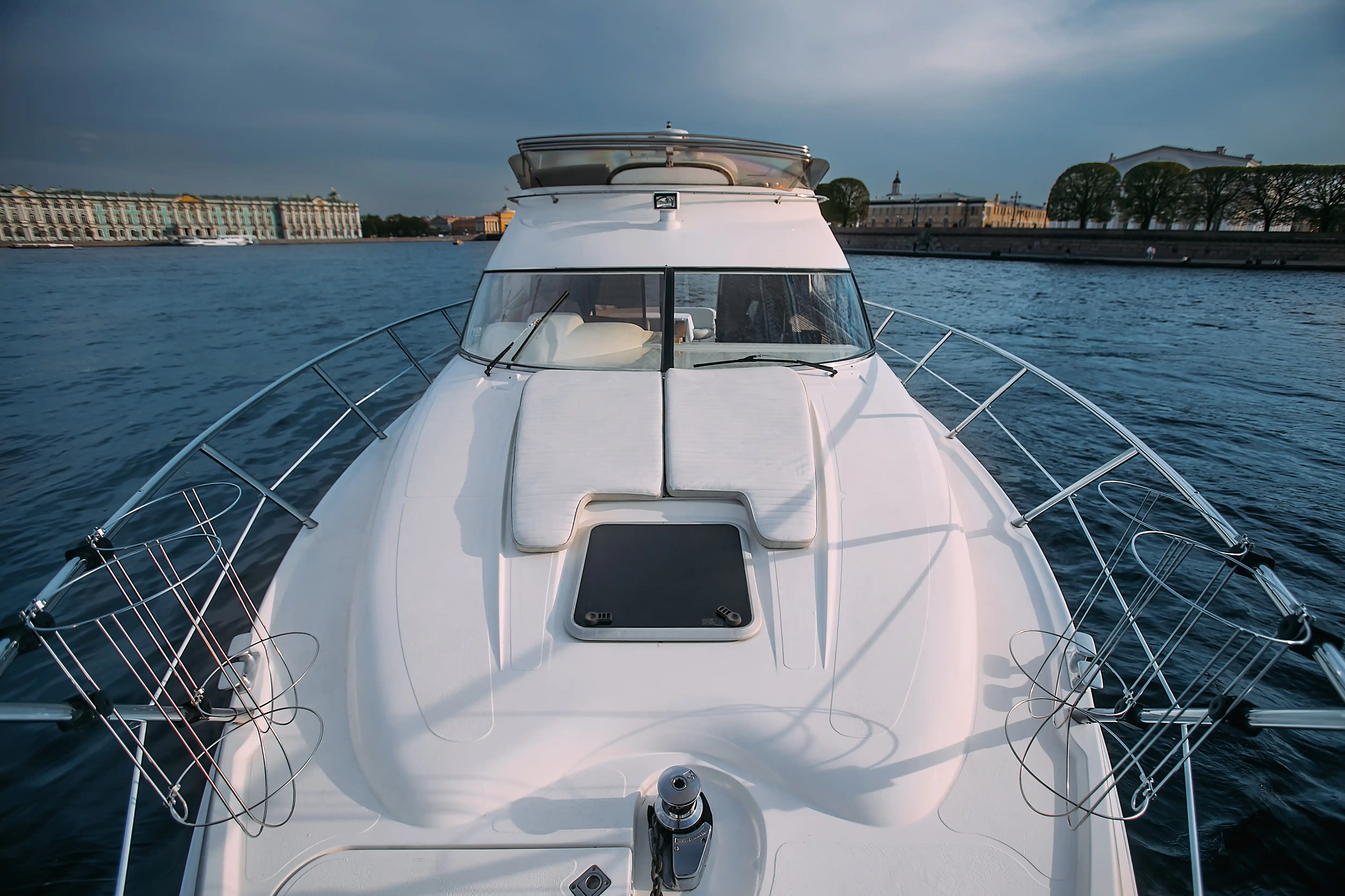 Яхта Sealine 39 AMO image- 8